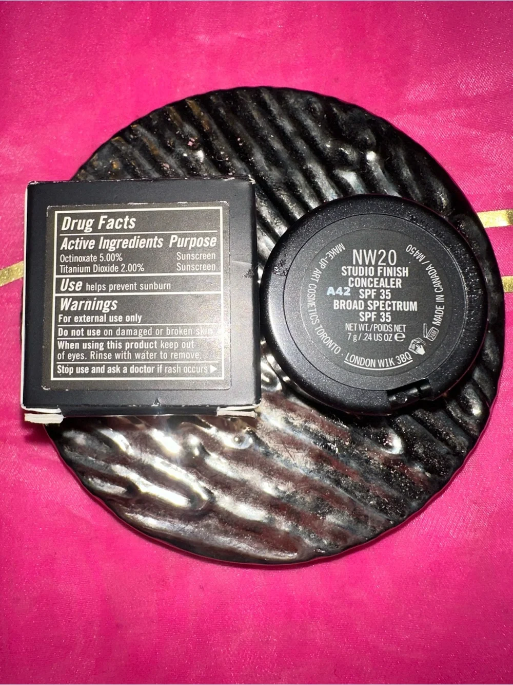 MAC NW20 Studio Finish Concealer SPF 35